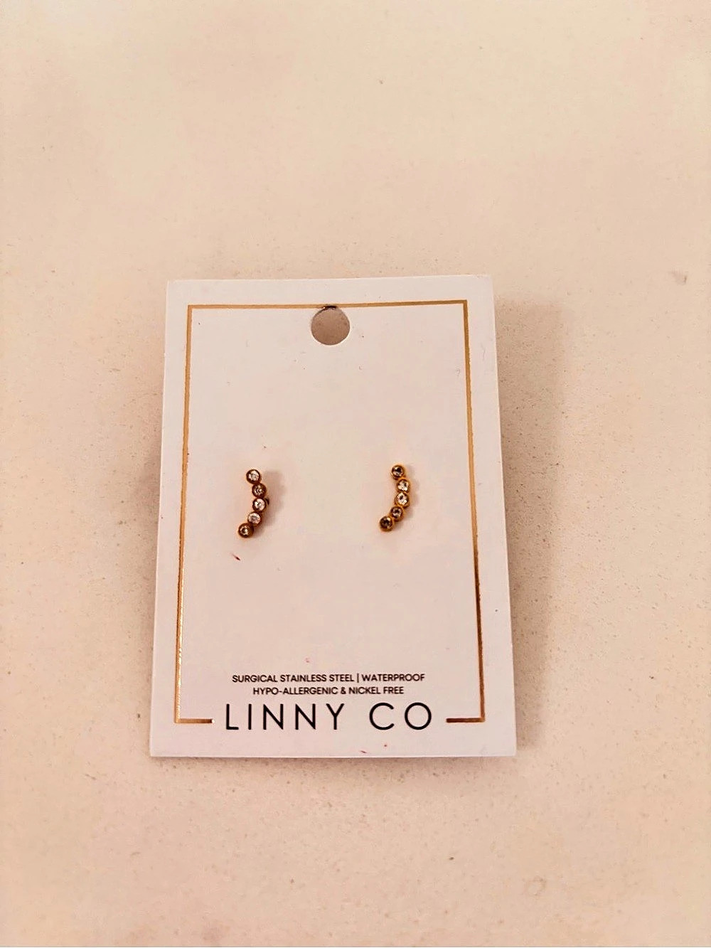 Linny Co Abigail Sparkle Screwback Stud Earrings Gold NWT